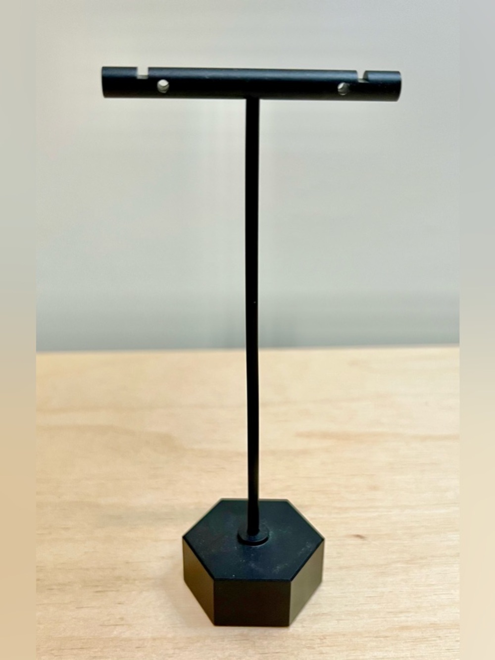 Minimal Black Earring Display Stand